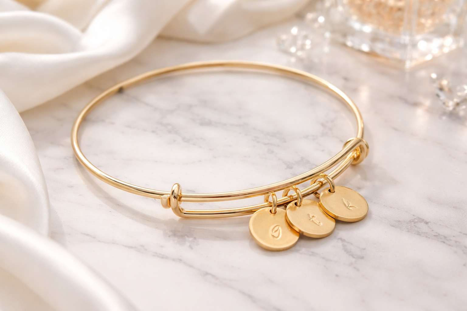 Personalized Initial Disc bangle Bracelet – Custom Name & Initial Jewelry Gift